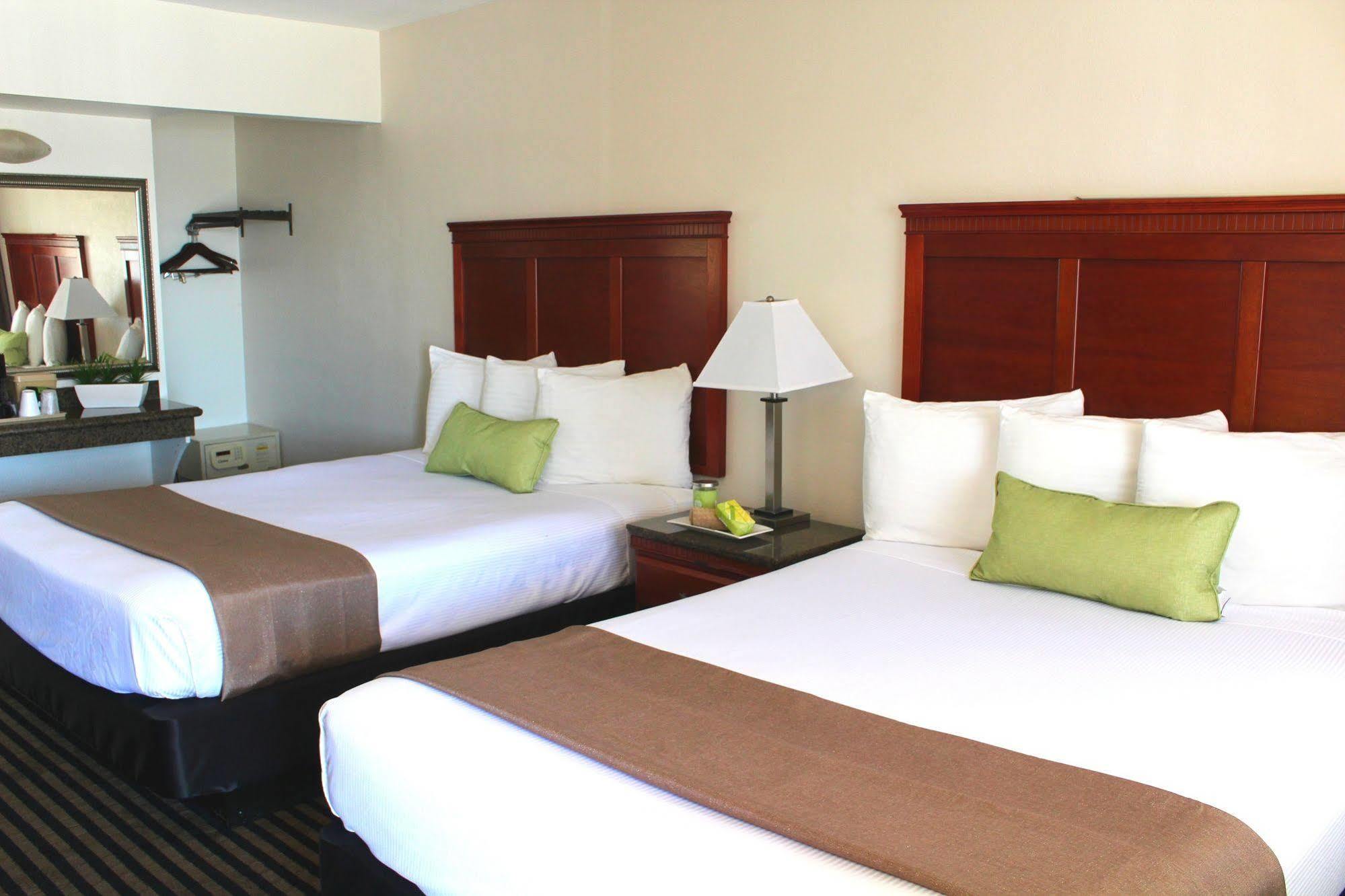 Marina Inn And Suites-Airport-Gaslamp-Zoo San Diego Exterior photo