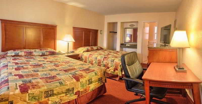 Marina Inn And Suites-Airport-Gaslamp-Zoo San Diego Exterior photo
